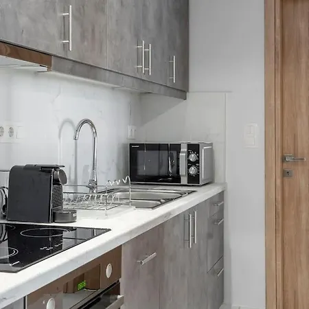 Apartment In The Heart Of Koukaki Near Acropolis