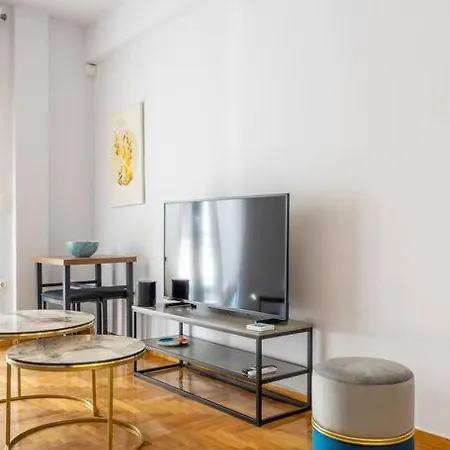 Apartment In The Heart Of Koukaki Near Acropolis *